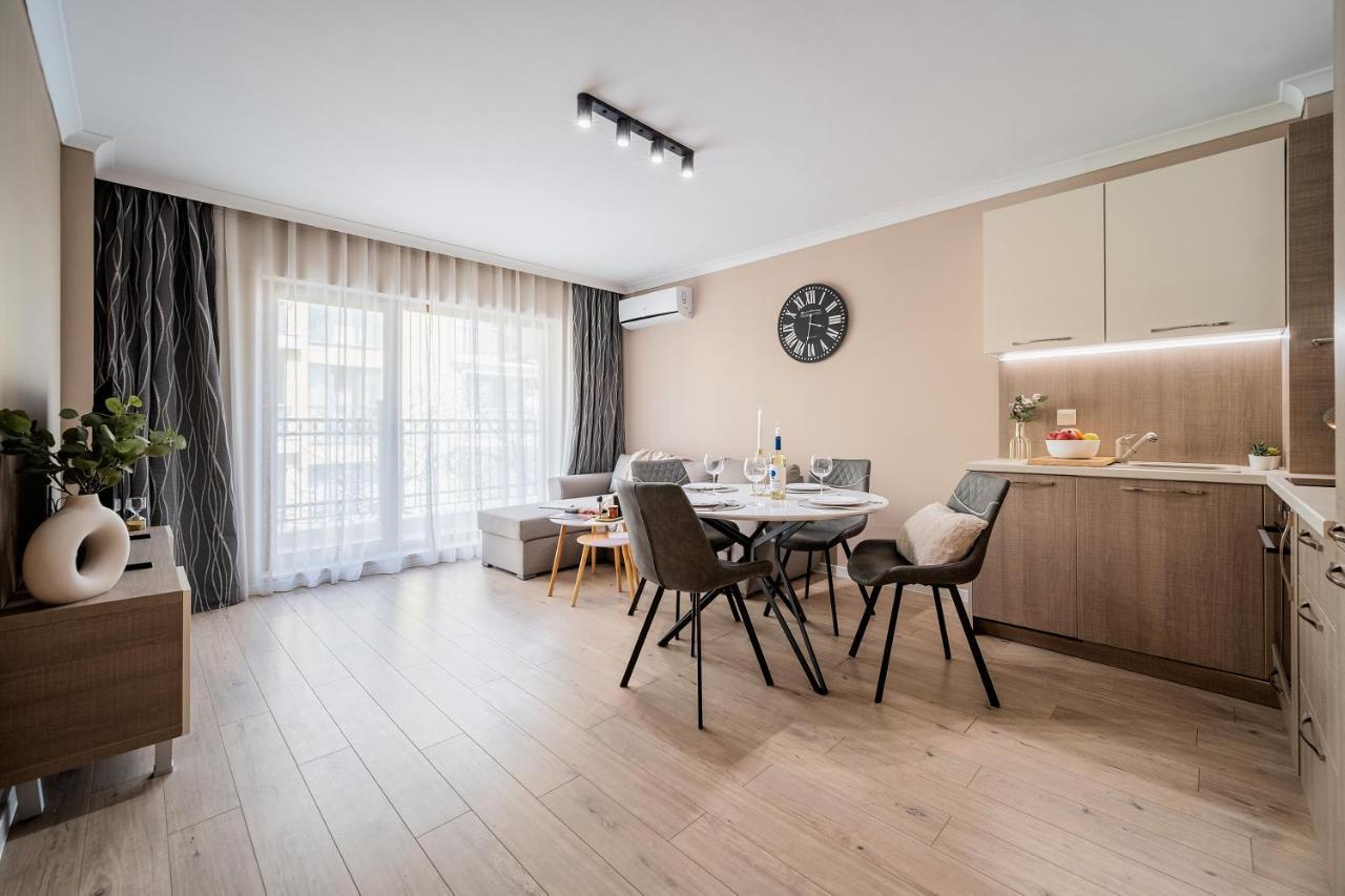 Comfy Luxury Center Apartment 바르나 외부 사진