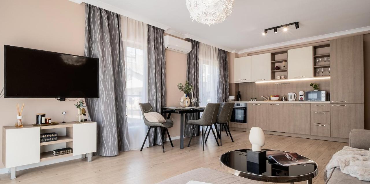 Comfy Luxury Center Apartment 바르나 외부 사진